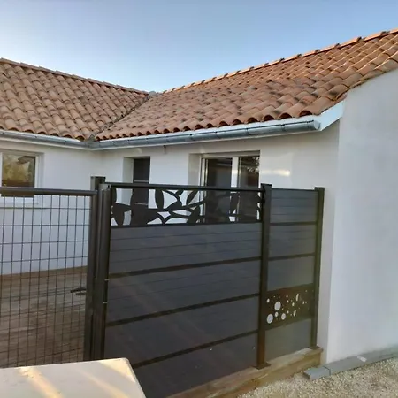 Petite Maison De Holiday home *
